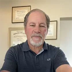 Close up picture of Chiropractor Lawrence Stern